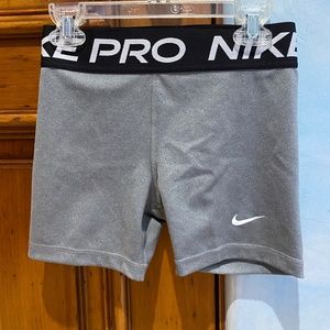 Gray Nike Pros Size M